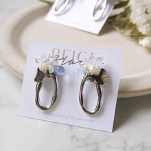 將圖片載入圖庫檢視器 淡水珍珠與水晶透明風格耳環