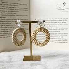 將圖片載入圖庫檢視器 透明感搖擺藤編耳環