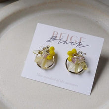 將圖片載入圖庫檢視器 黃色含羞草花纖細造型耳環