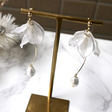 將圖片載入圖庫檢視器 浪漫風格花瓣造型耳環