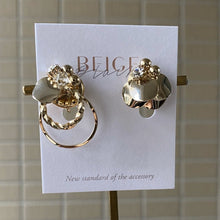 將圖片載入圖庫檢視器 【人氣款】時尚金屬不對稱造型耳環
