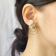 將圖片載入圖庫檢視器 【人氣款】時尚金屬不對稱造型耳環