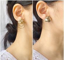將圖片載入圖庫檢視器 【人氣款】時尚金屬不對稱造型耳環